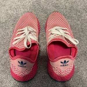 Pink Adidas Deerupt
